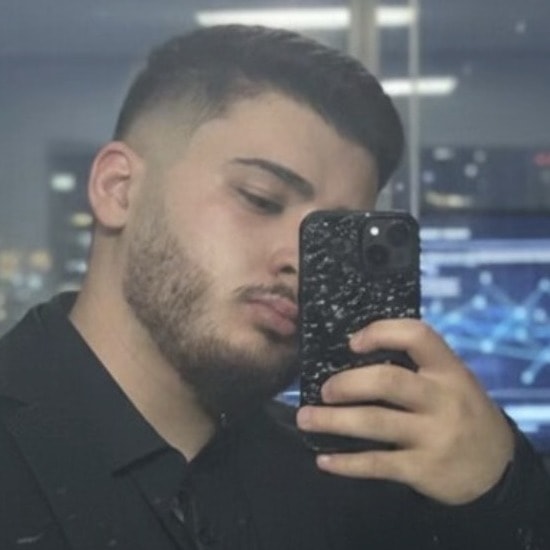 Portrait of Eli Saad